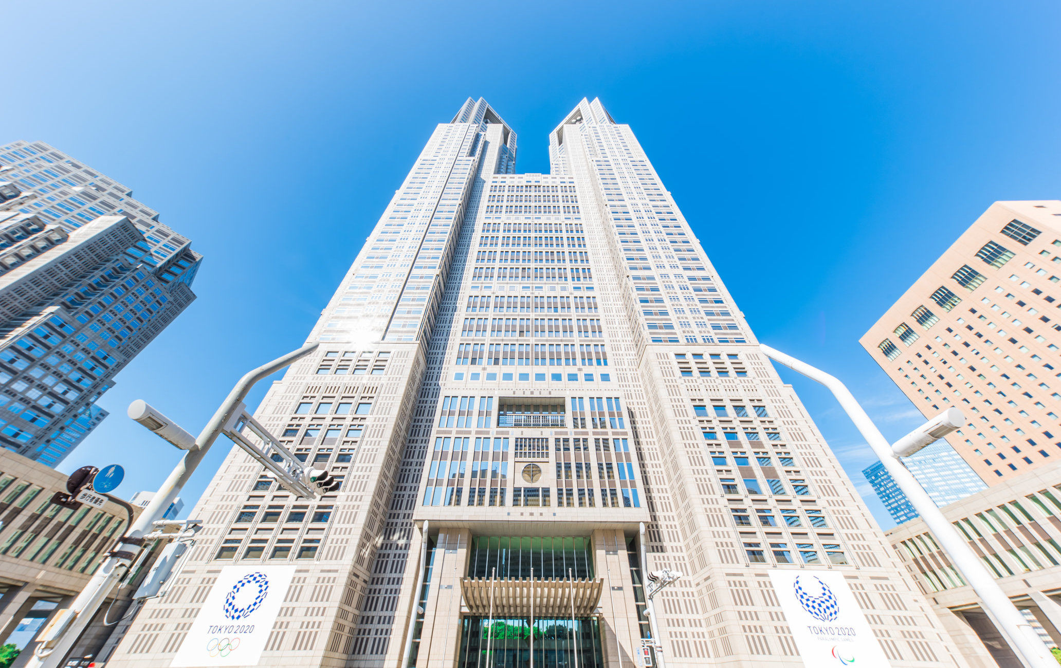 上海酒老板企业发展有限公司